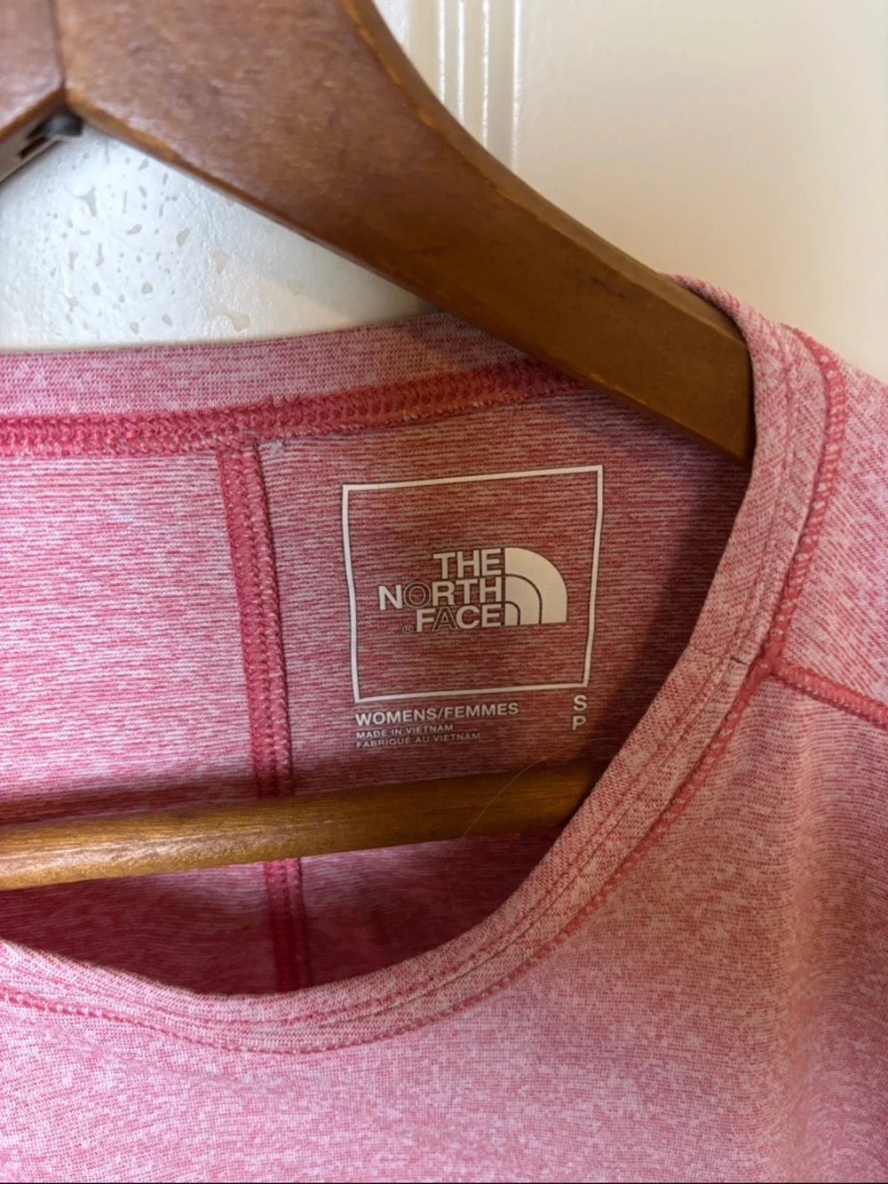 The North Face Heathered Rose Short Sleeve Crew Tee - Picture 2 of 3